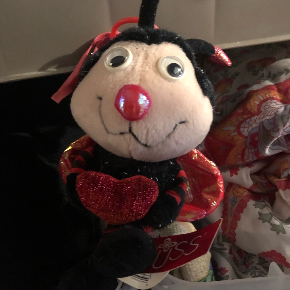 ❤️Vintage Russ Larry, the Love Bug Doll- 646 $25 or $20 w/offer